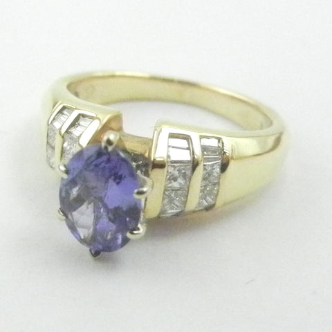 18kt Tanzanite and Diamond Ring