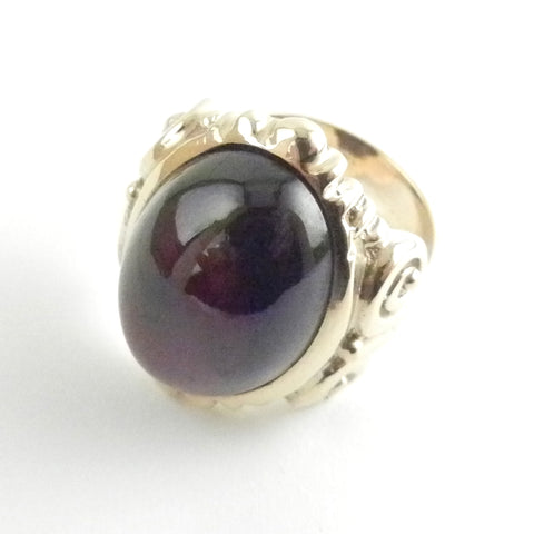 14kt Garnet Corinthian Column Ring