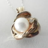 Orbit Pearl Pendant with Diamond