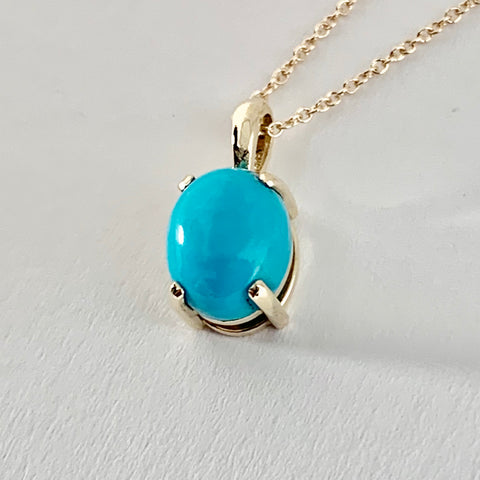 14kt Oval Cabochon Turquoise Pendant