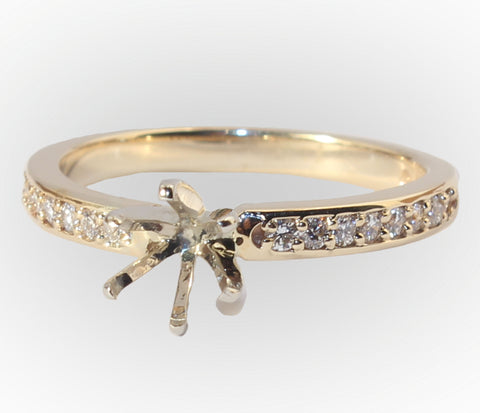 14kt Semi Mount with 16 side Diamonds