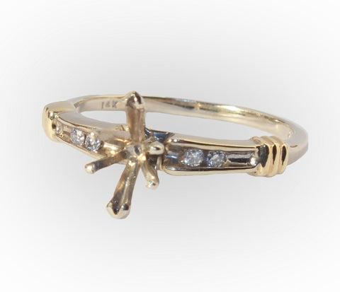14kt two tone Semi Mount w/ 4 Side Diamonds