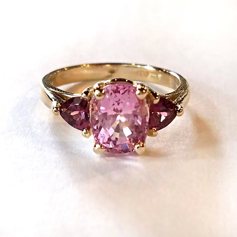 14kt Kunzite and Garnet RIng