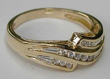 20 Diamond Gold Ring