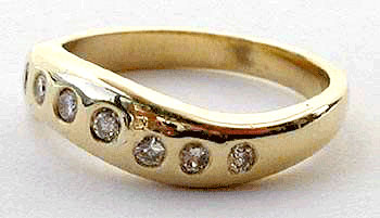 Curved Band with Diamonds